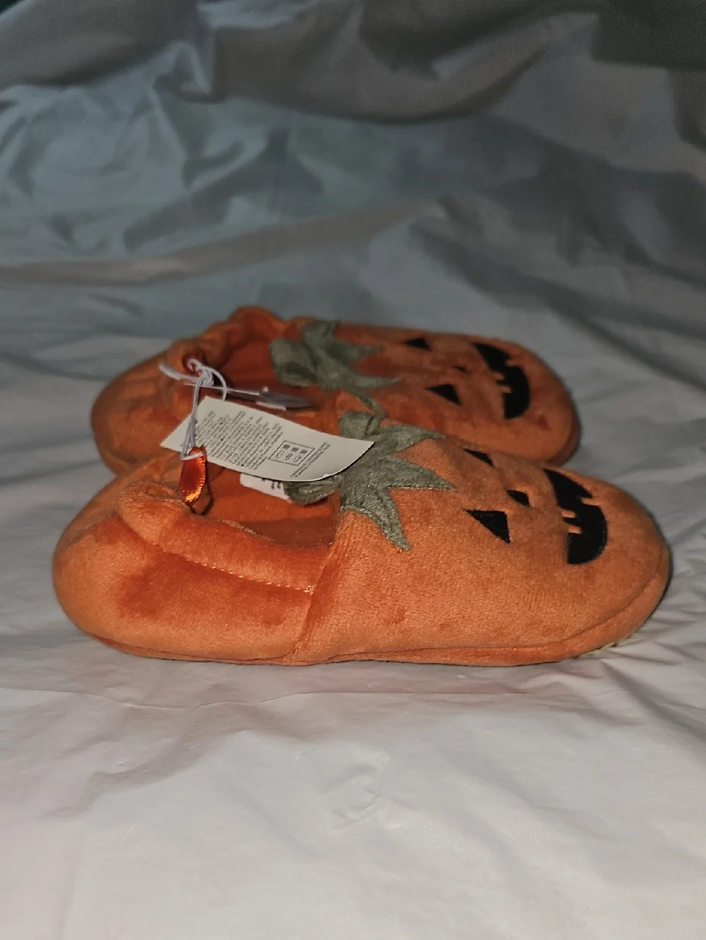 Old Navy Kid Medium 9/10 Orange PumpkinJack O'Lantern Plush Slip-On Slippers New